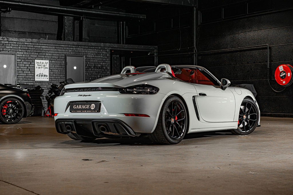 Porsche 718 Spyder