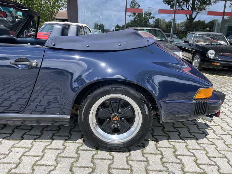 Porsche 911 Carrera 3.2