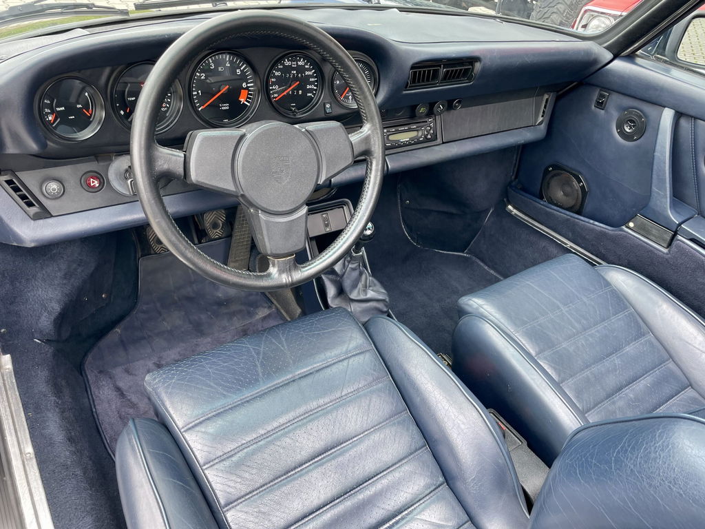 Porsche 911 Carrera 3.2