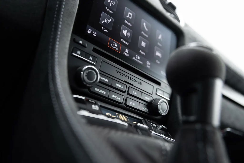 Porsche 718 Cayman GT4 RS