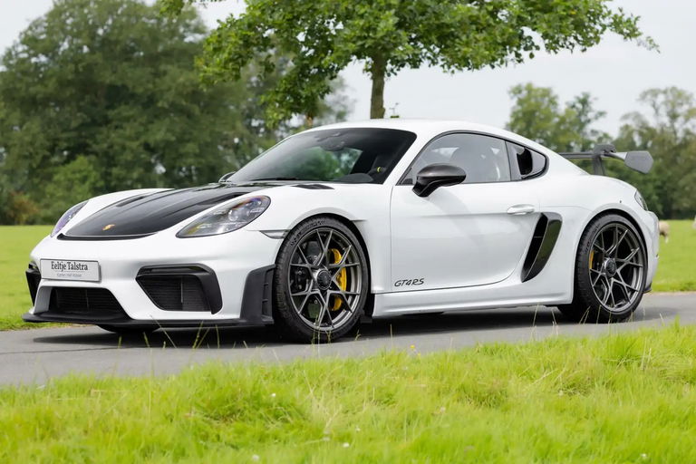 Porsche 718 Cayman GT4 RS