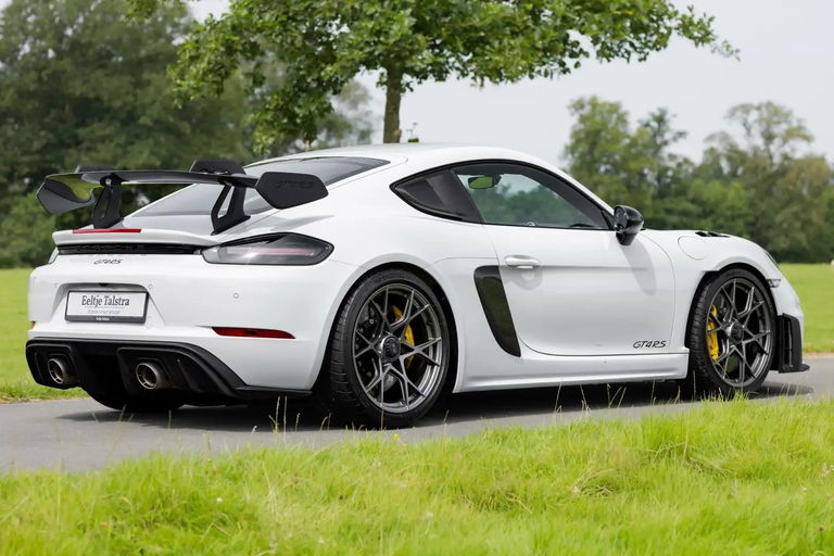 Porsche 718 Cayman GT4 RS