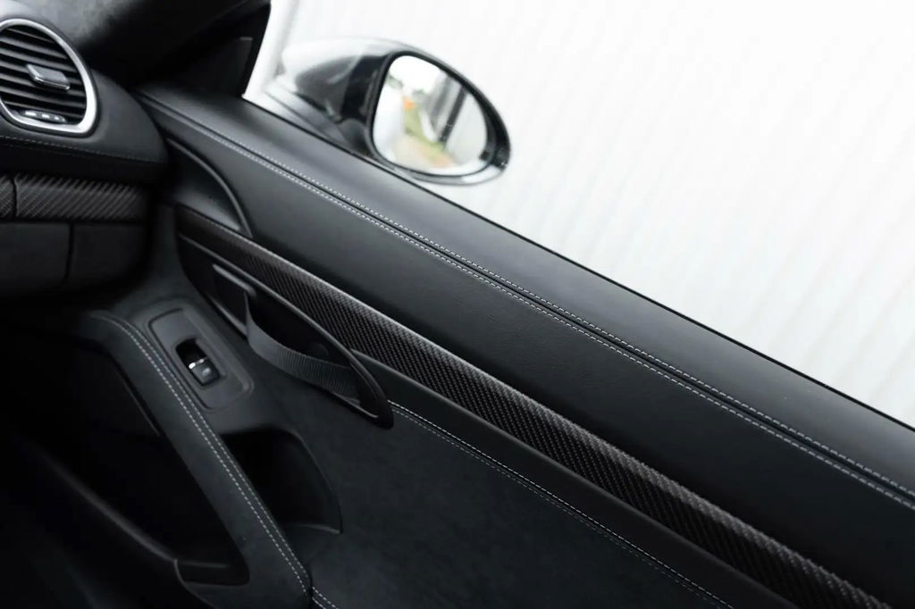 Porsche 718 Cayman GT4 RS