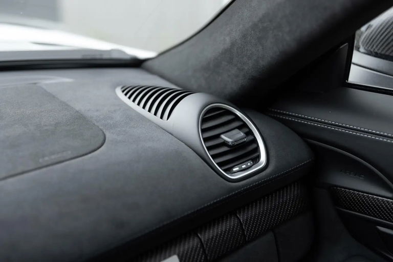 Porsche 718 Cayman GT4 RS