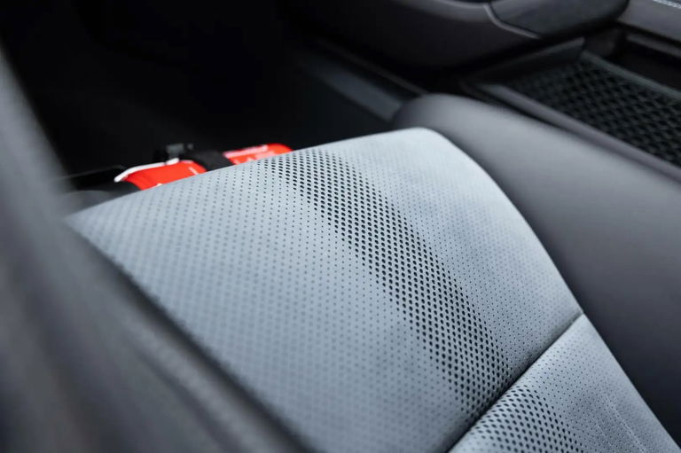 Porsche 718 Cayman GT4 RS