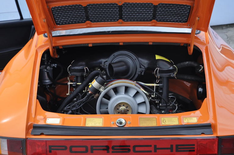 Porsche 911 Carrera 2,7