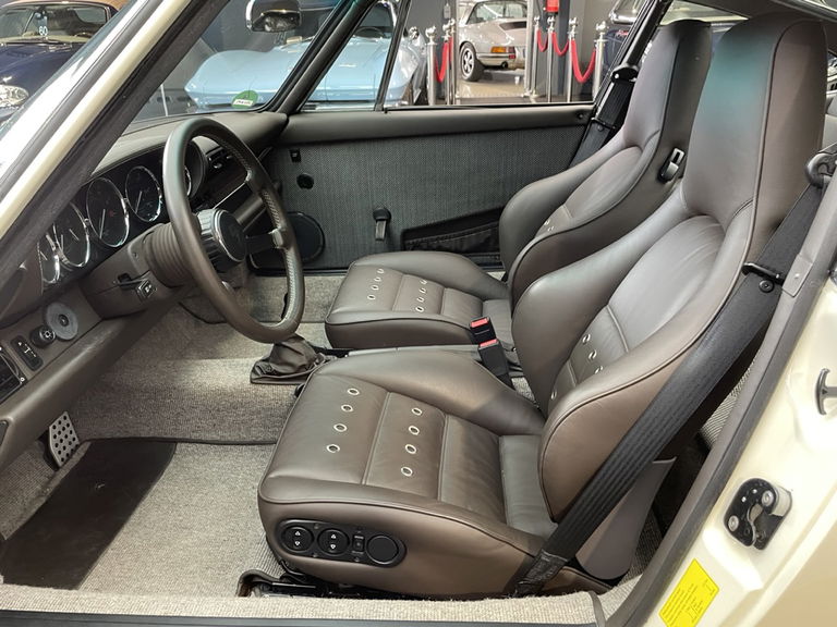 Porsche 911 Backdate