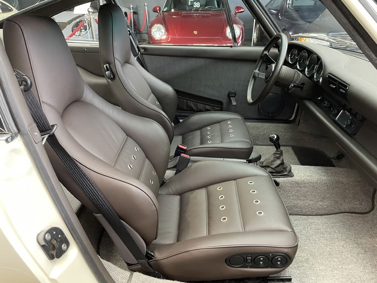 Porsche 911 Backdate