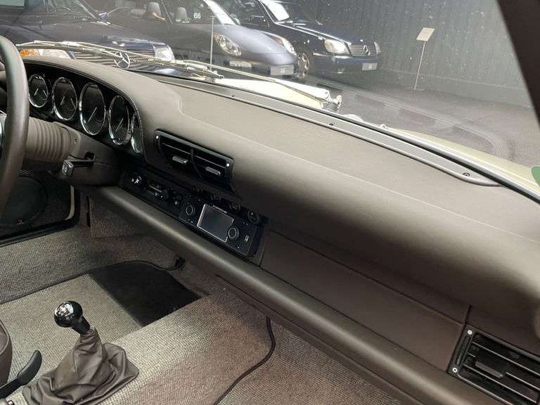 Porsche 911 Backdate