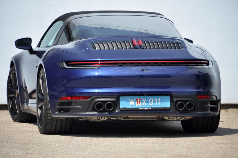 Porsche 992 Targa 4
