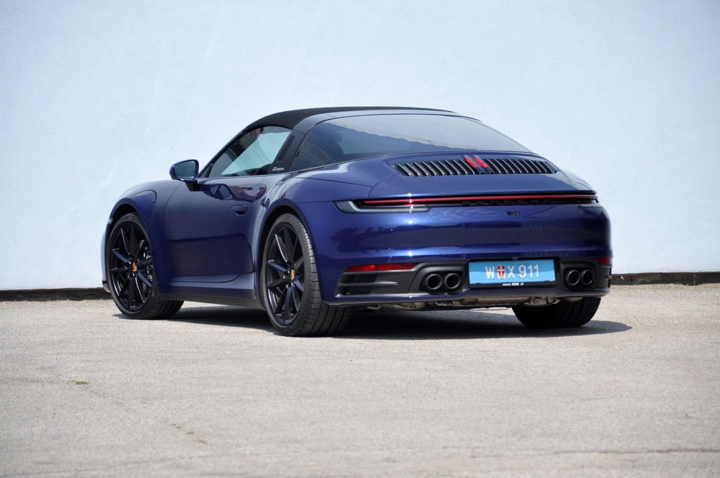 Porsche 992 Targa 4