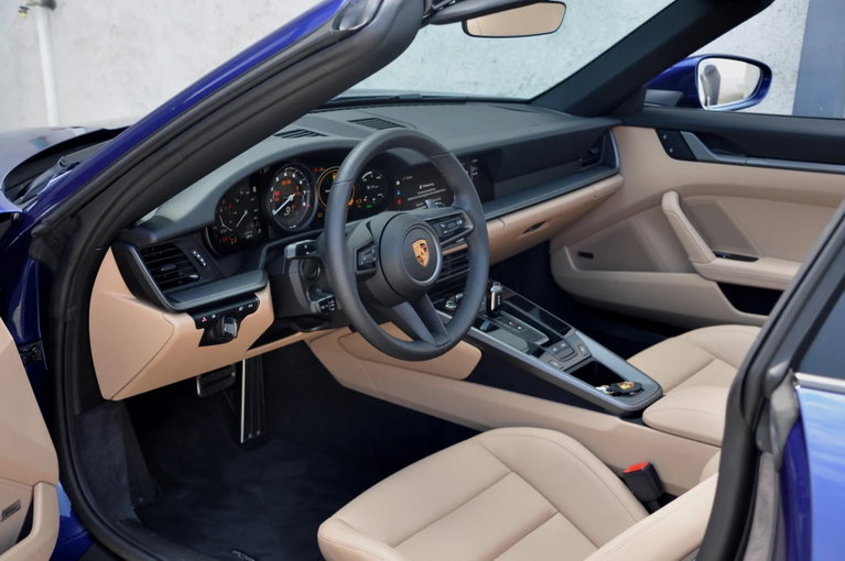 Porsche 992 Targa 4