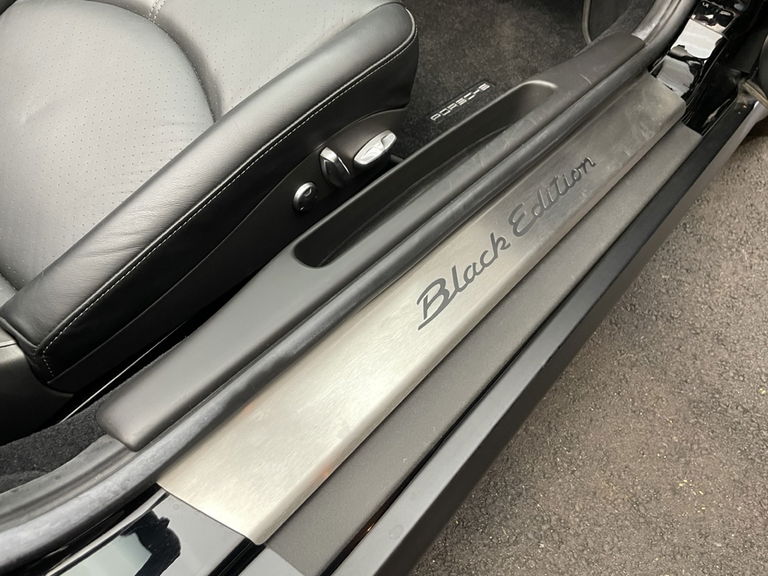 Porsche 997.2 Carrera Black Edition