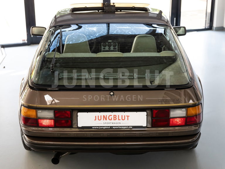 Porsche 924