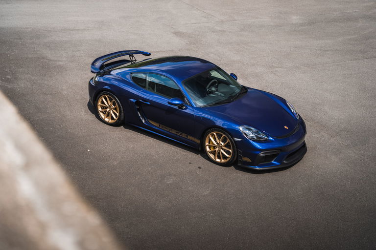 Porsche 718 Cayman GT4