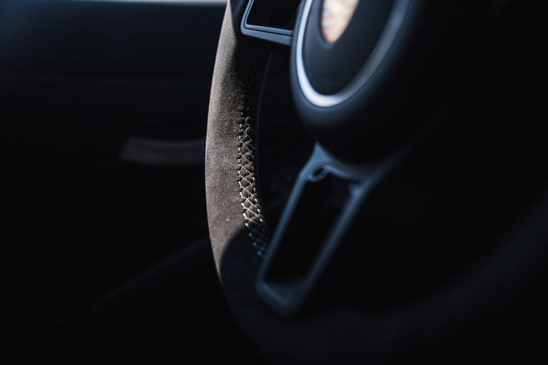 Porsche 718 Cayman GT4