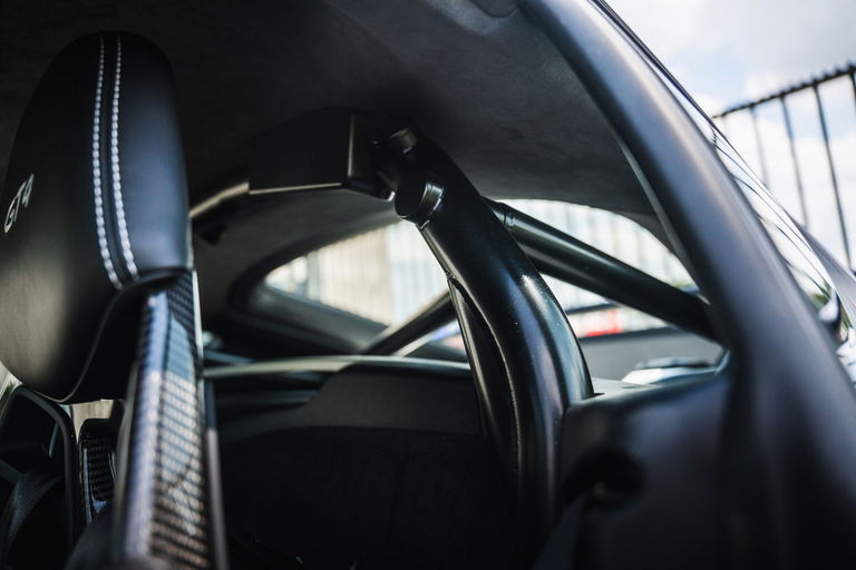 Porsche 718 Cayman GT4