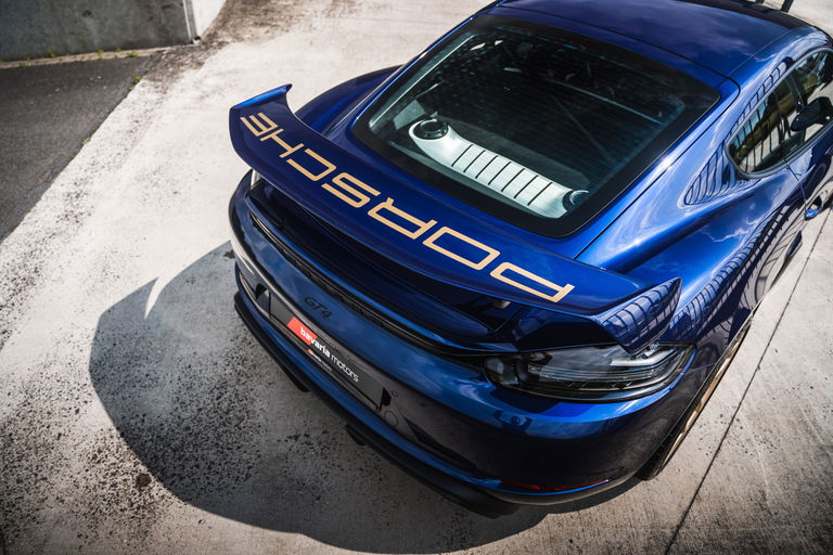 Porsche 718 Cayman GT4