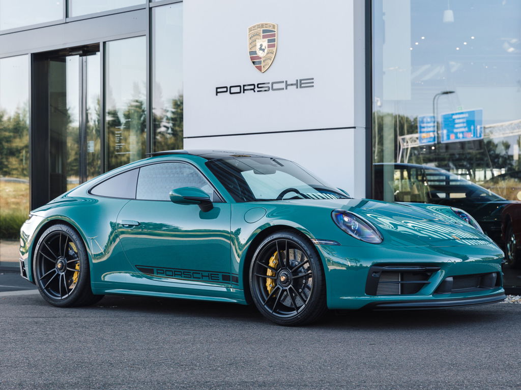 Porsche 992 Carrera GTS