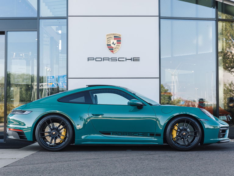Porsche 992 Carrera GTS