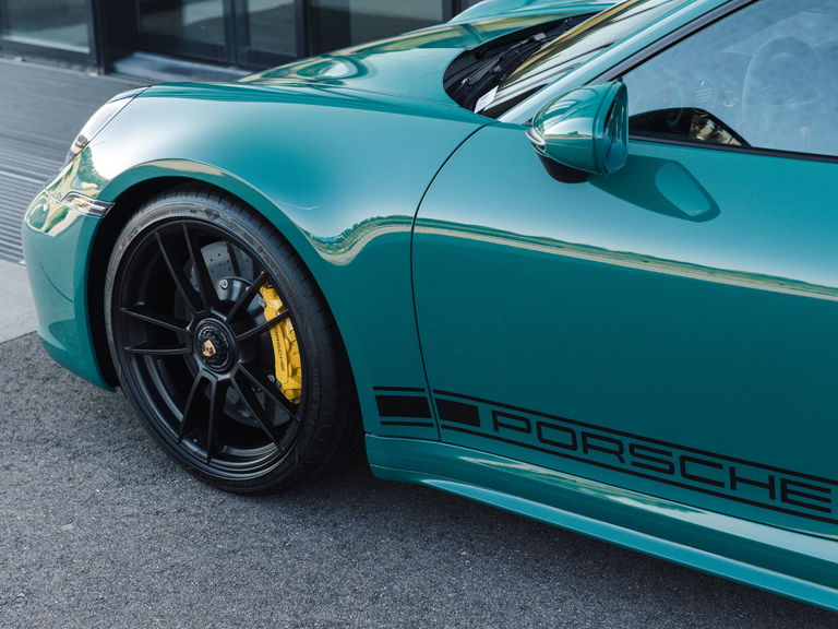 Porsche 992 Carrera GTS