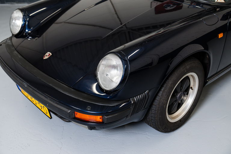 Porsche 911 Carrera 3.2
