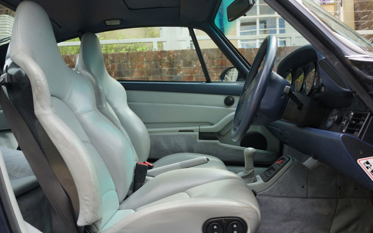 Porsche 993 Carrera 4