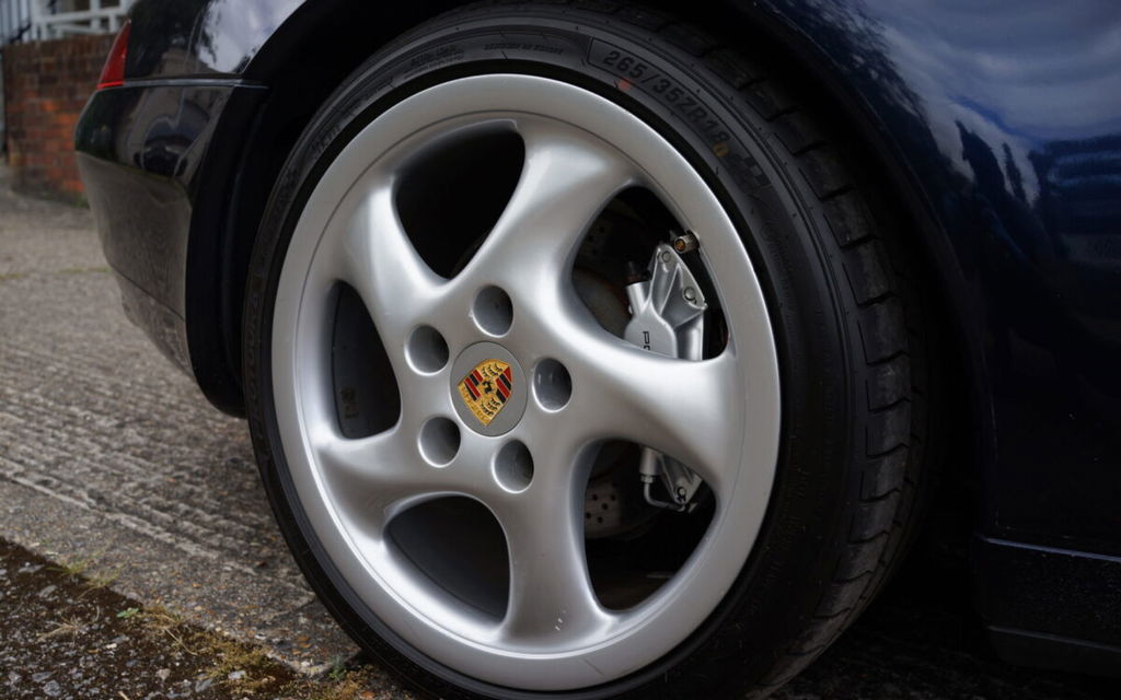 Porsche 993 Carrera 4