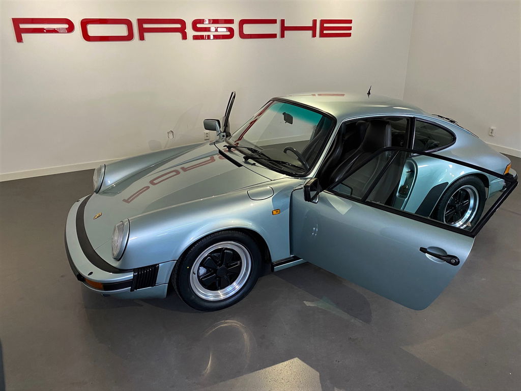 Porsche 911 Carrera 3.2