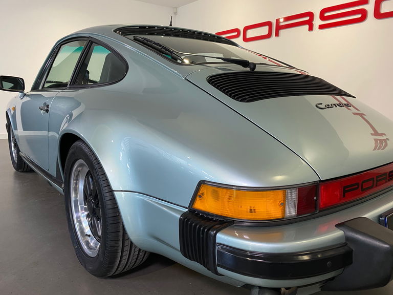 Porsche 911 Carrera 3.2