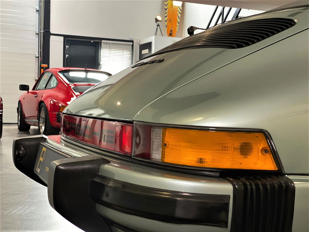 Porsche 911 Carrera 3.2