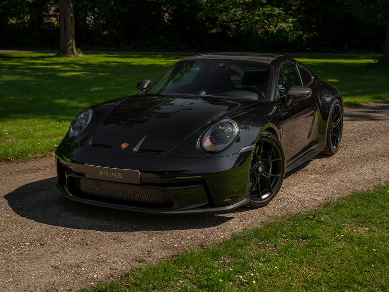 Porsche 992 GT3 Touring