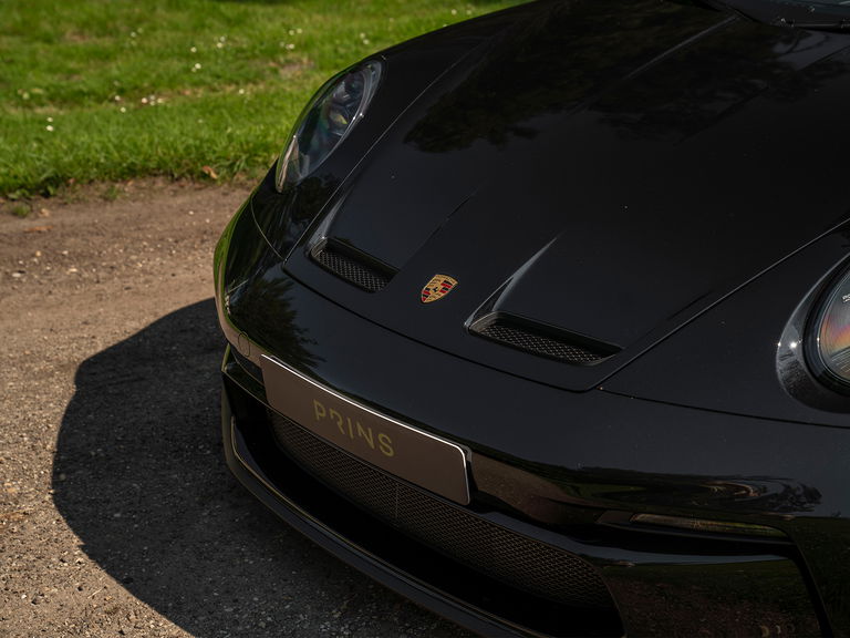 Porsche 992 GT3 Touring