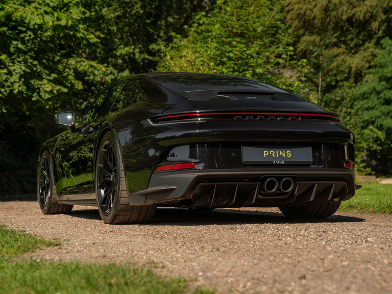 Porsche 992 GT3 Touring