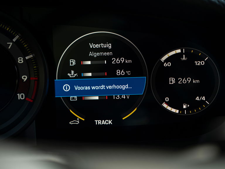 Porsche 992 GT3 Touring