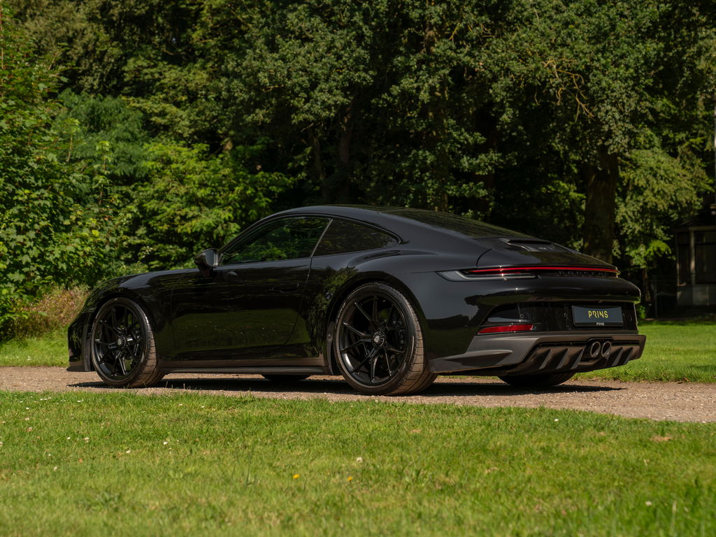 Porsche 992 GT3 Touring