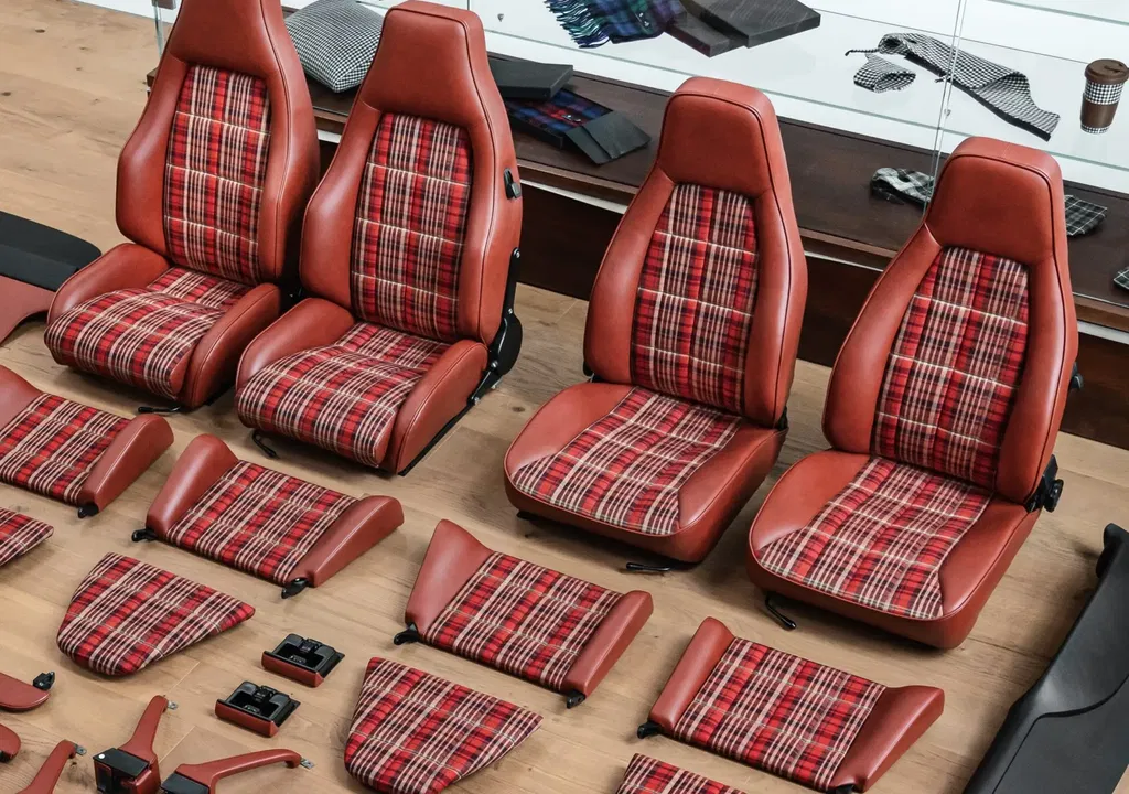 Justin Placek – Master of Porsche interiors