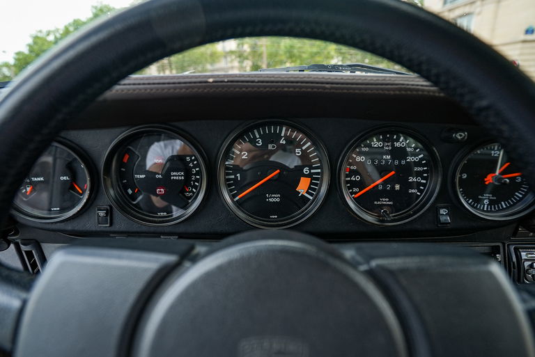 Porsche 911 Carrera 3.2