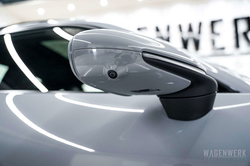 Porsche 992 Carrera 4 GTS