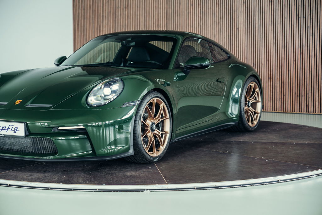 Porsche 992 GT3 Touring