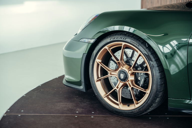 Porsche 992 GT3 Touring