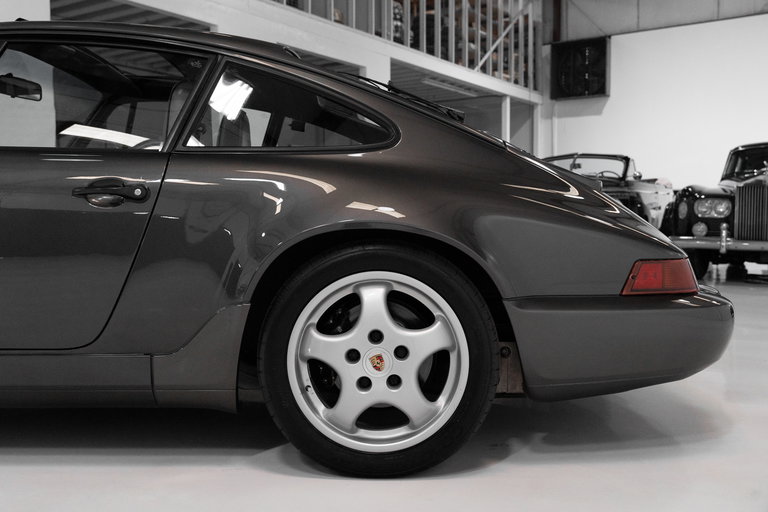 Porsche 964 Carrera 4