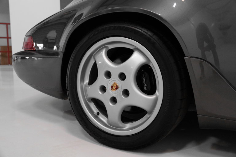 Porsche 964 Carrera 4