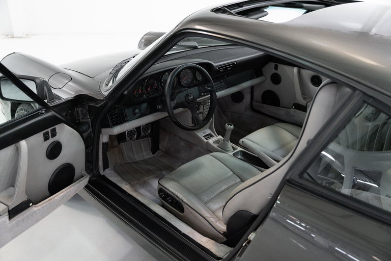 Porsche 964 Carrera 4