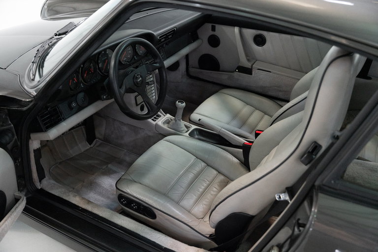 Porsche 964 Carrera 4