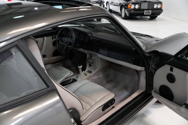 Porsche 964 Carrera 4