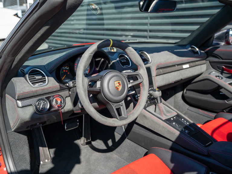 Porsche 718 Spyder RS