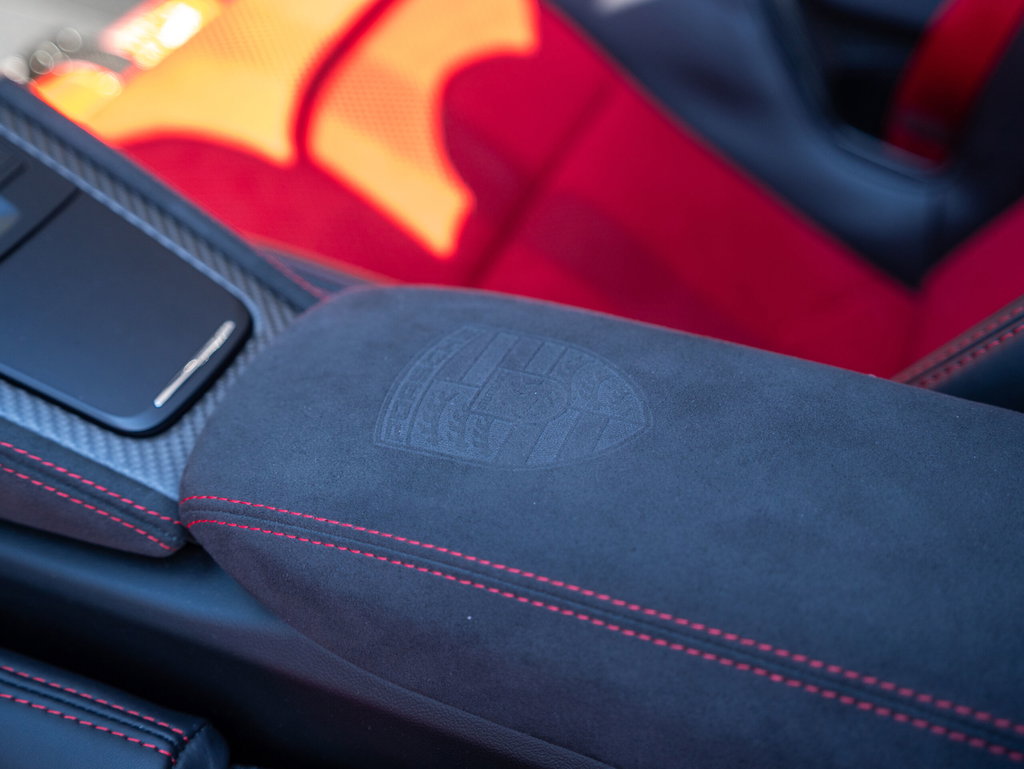 Porsche 718 Spyder RS