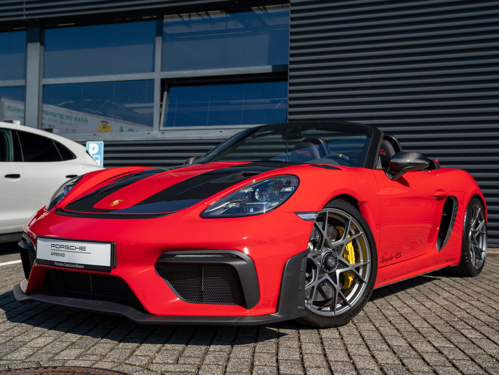 Porsche 718 Spyder RS