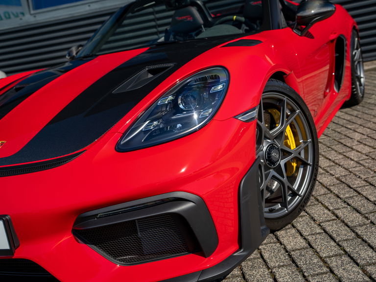 Porsche 718 Spyder RS